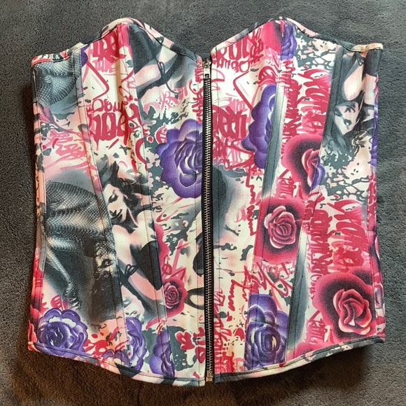 Sexy Graffiti and Roses Corset - Picture 1 of 6